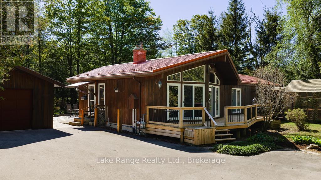 MLS® listing #29852473 for sale located at 216 KICKAPOO DRIVE