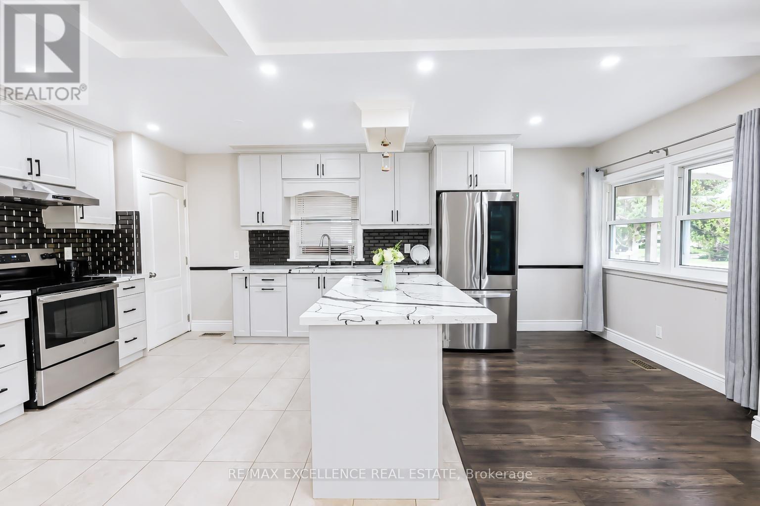 MLS® listing #29853169 for sale located at 35 SIEBERT AVENUE