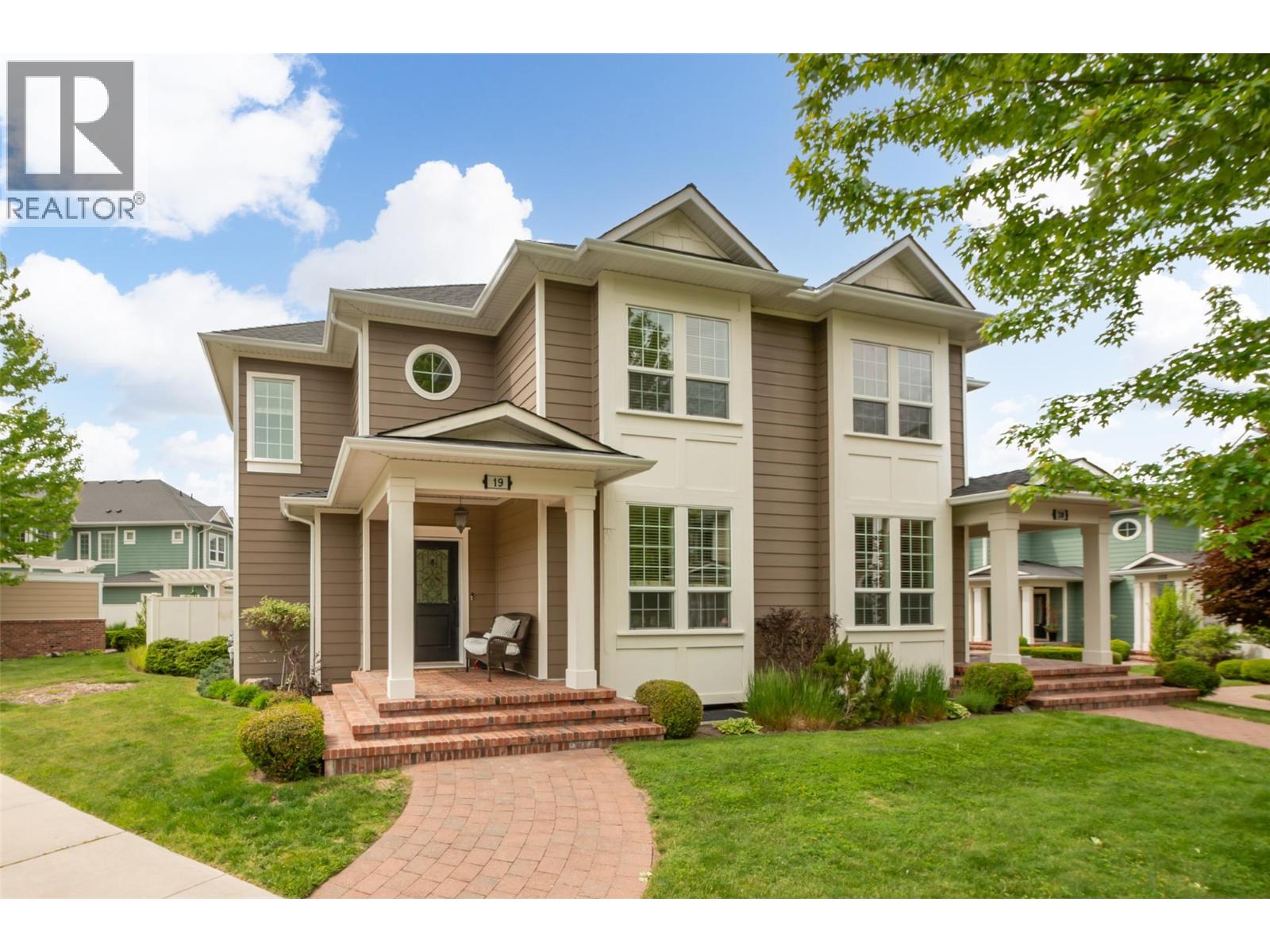 MLS® listing #29853426 for sale located at 328 Providence Avenue Unit# 19