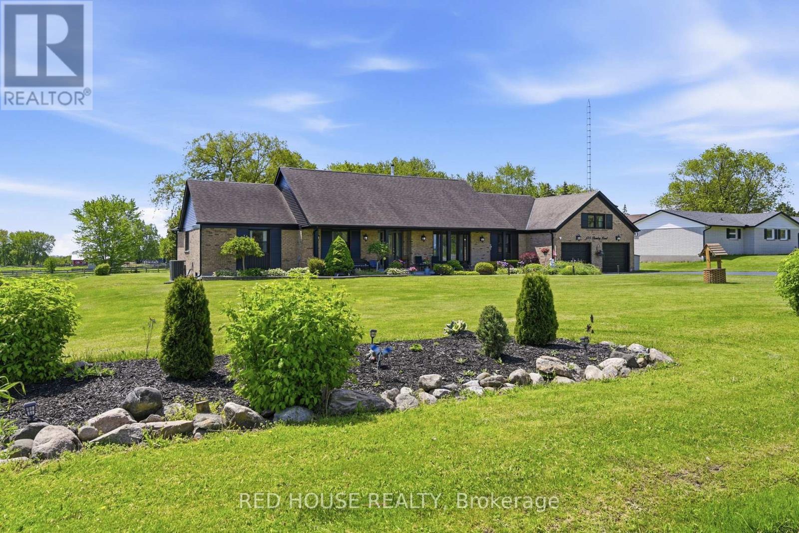 MLS® listing #29854051 for sale located at 875 BRAWLEY ROAD W