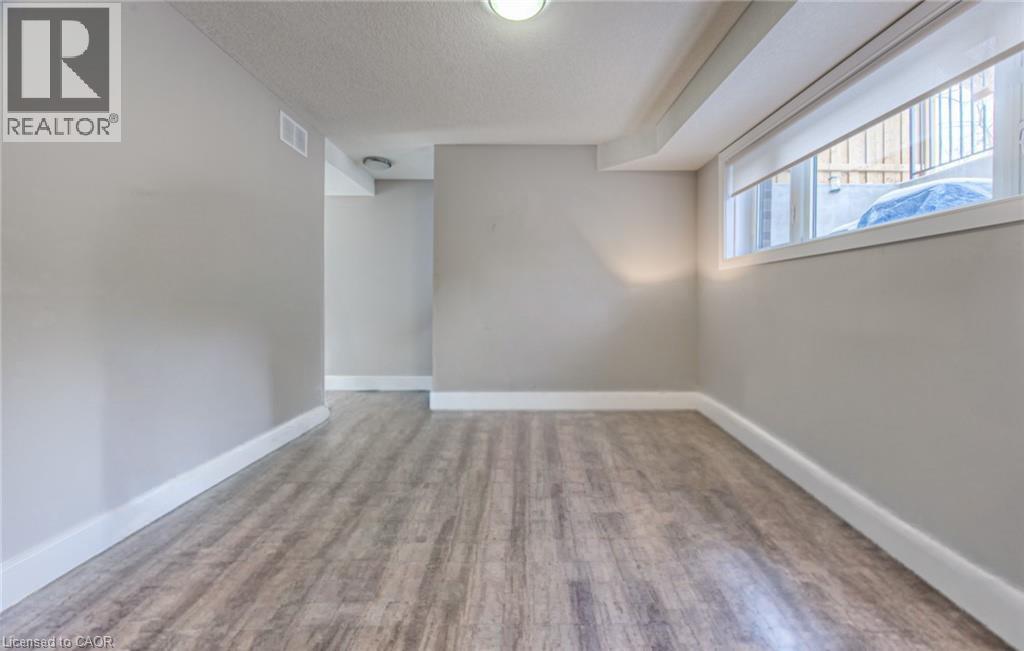 MLS® listing #29854429 for sale located at 54 W BRIDGE Street W Unit# 1