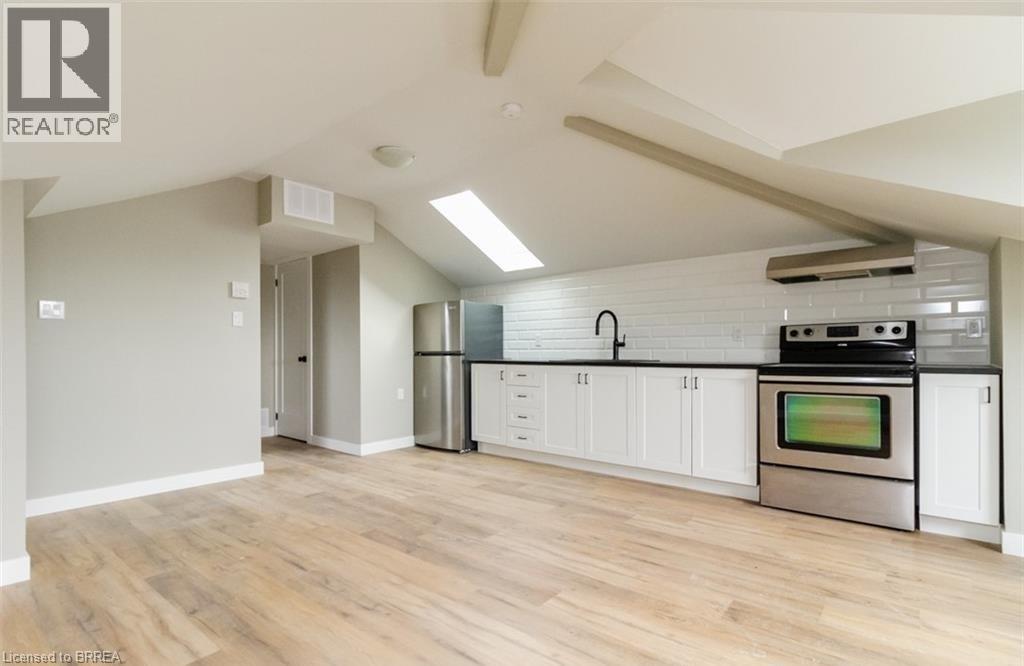 MLS® listing #29854537 for sale located at 302 COLBORNE Street Unit# 1