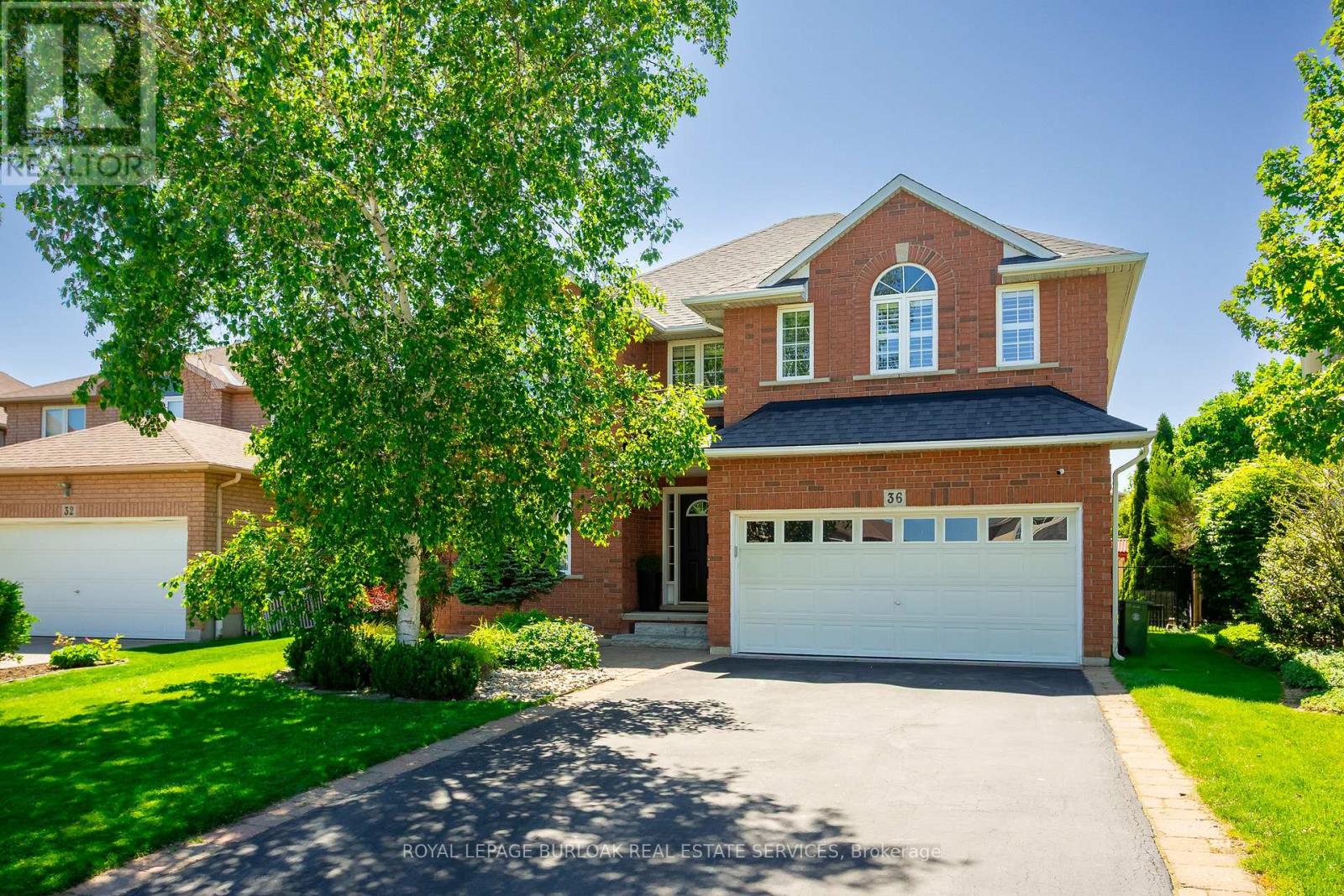 MLS® listing #29854676 for sale located at 36 WILTSHIRE PLACE