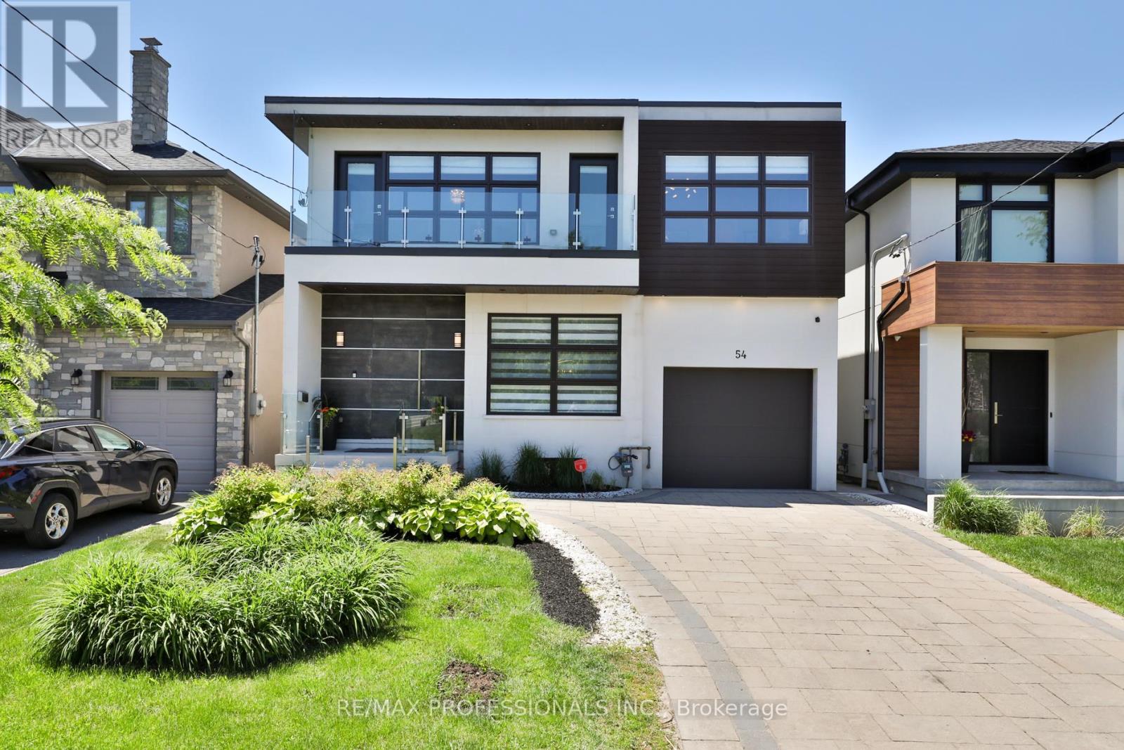 MLS® listing #29855340 for sale located at 54 RENOWN ROAD