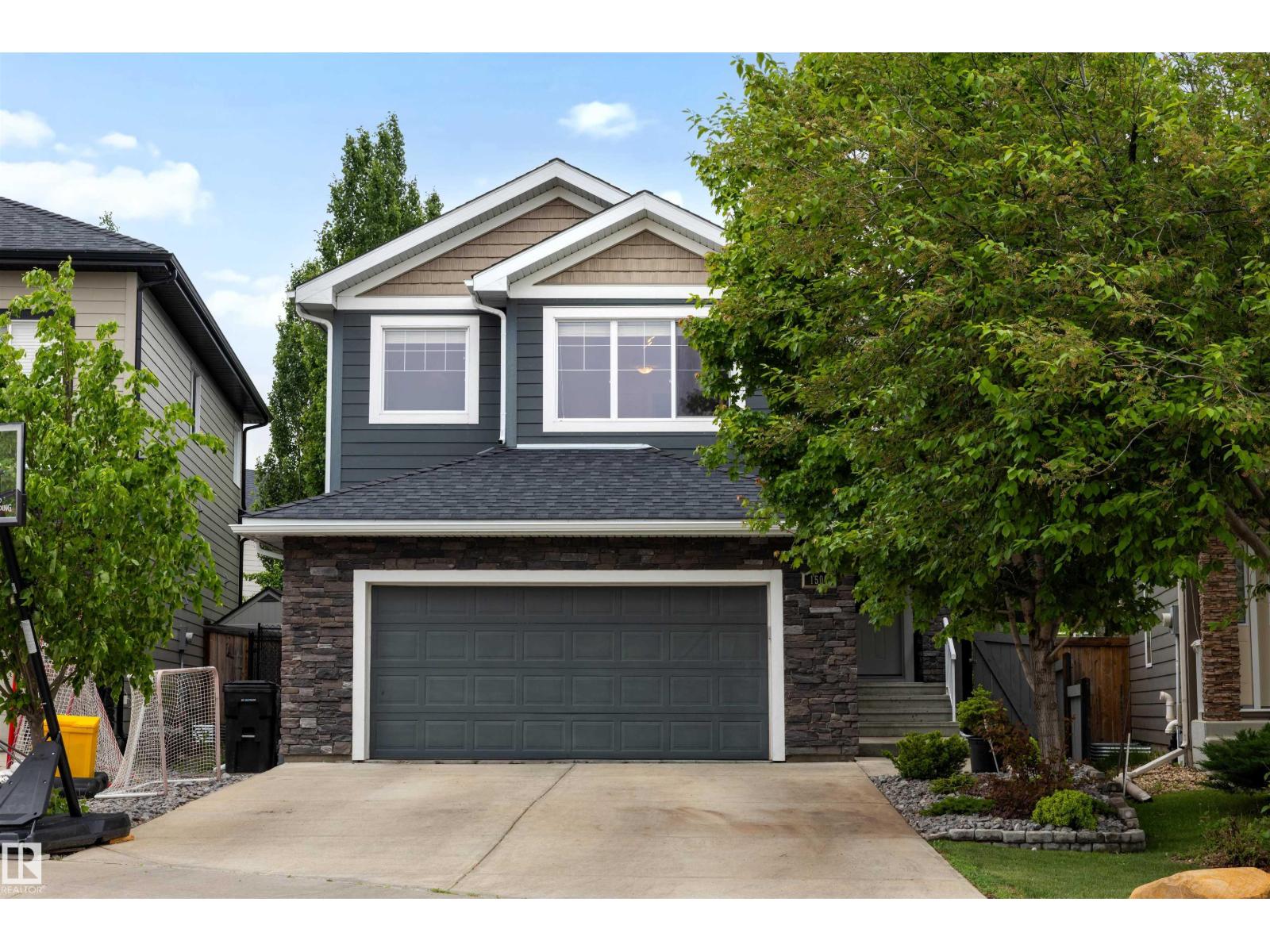MLS® listing #29858342 for sale located at 1507 WATES PL SW SW