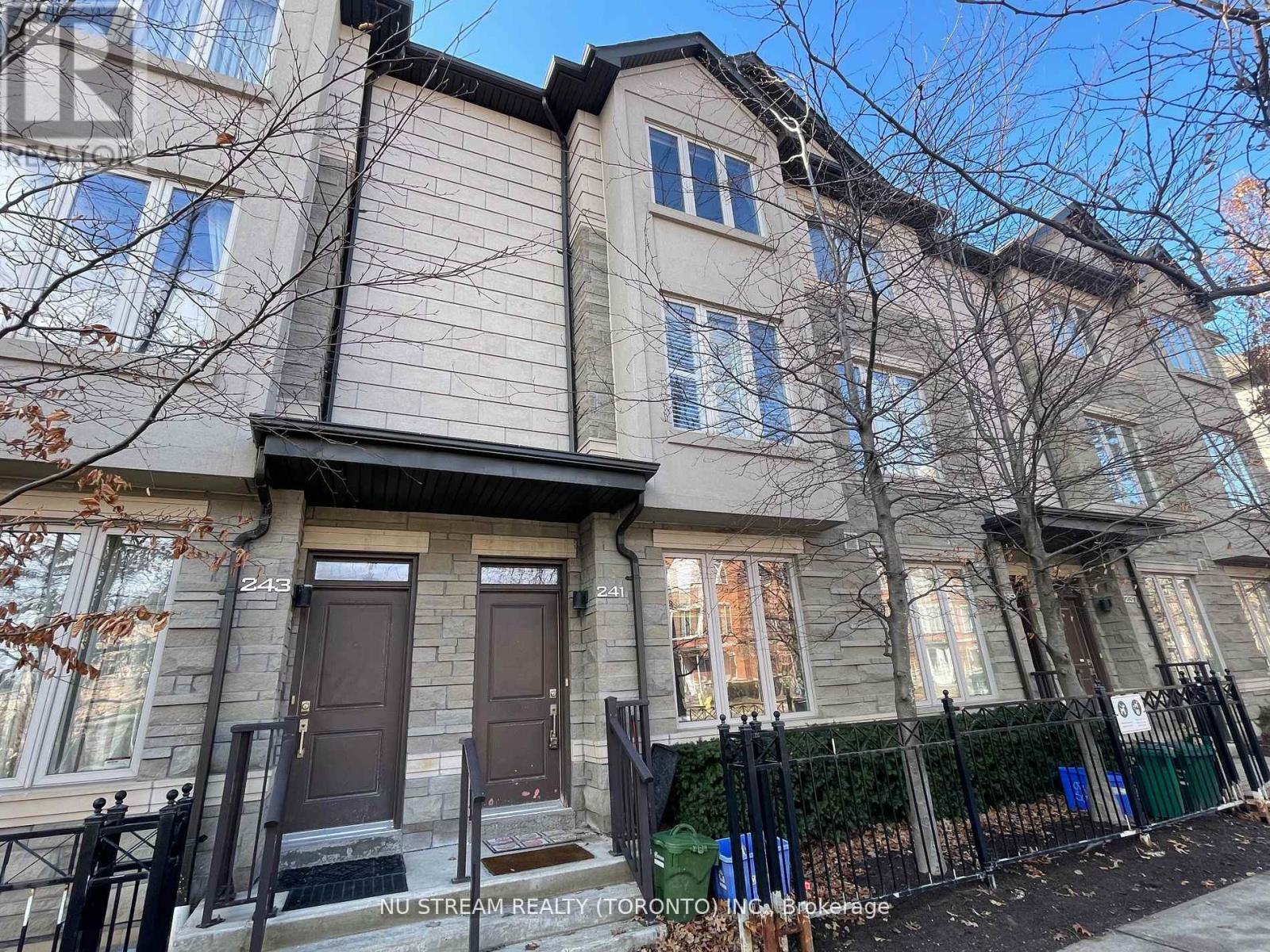 MLS® listing #29858481 for sale located at 241 SOUTH PARK ROAD