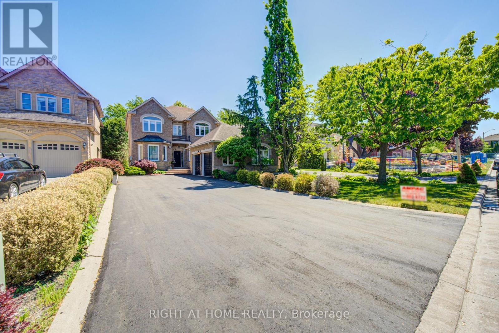 MLS® listing #29858673 for sale located at 99 NAUGHTON DRIVE