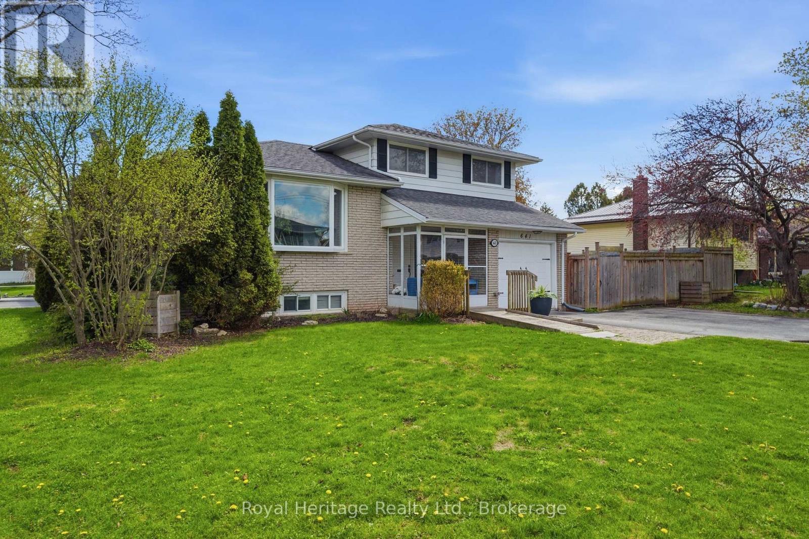 MLS® listing #29859102 for sale located at 641 FREEMONT ROAD