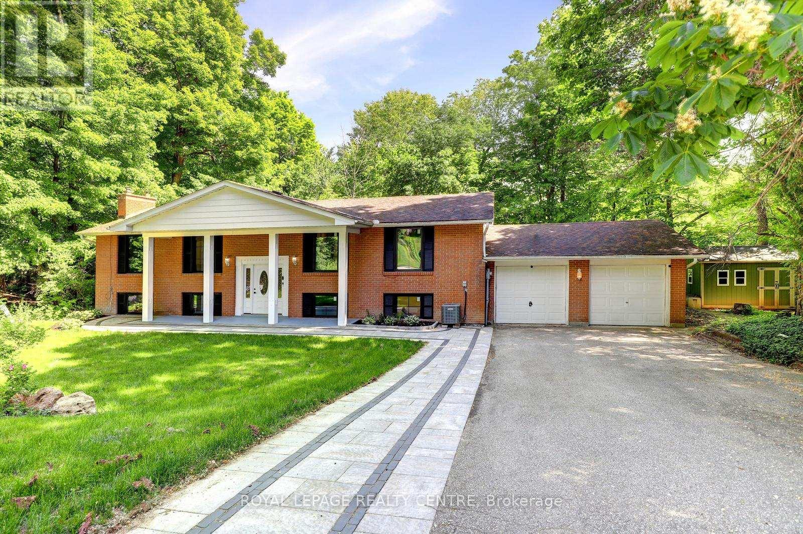 MLS® listing #29859607 for sale located at 69 GLENDA JANE DRIVE