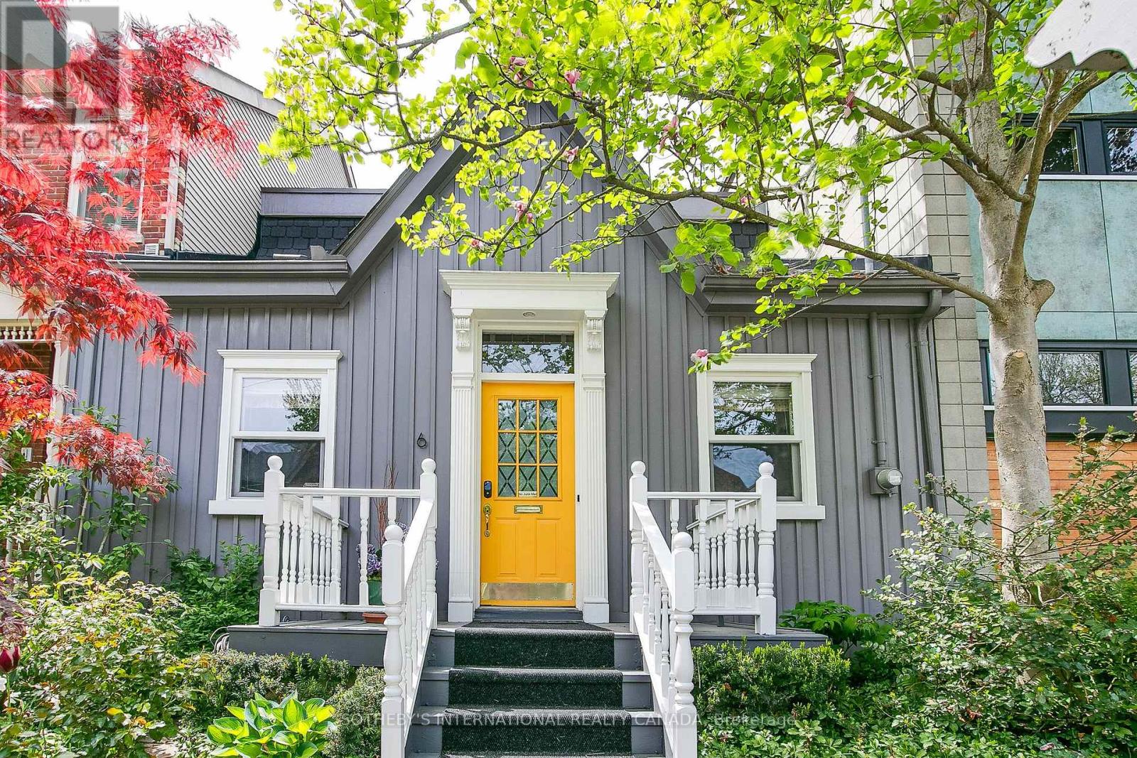 MLS® listing #29860819 for sale located at 6 BOWMAN STREET