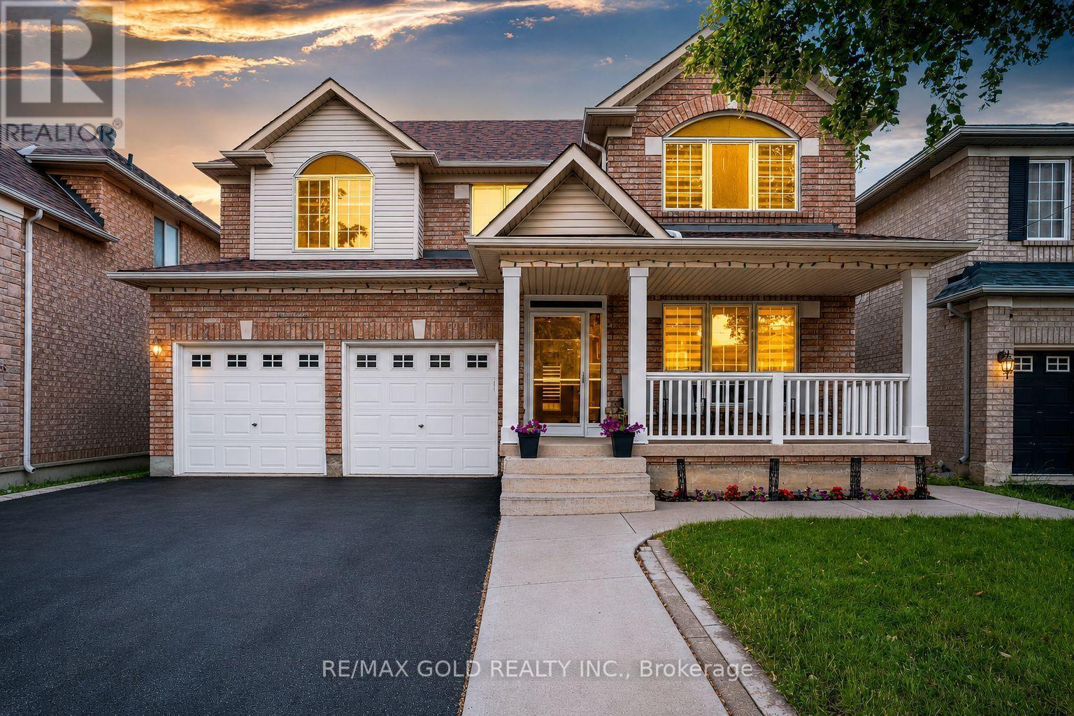 MLS® listing #29860990 for sale located at 8 UPSHALL DRIVE
