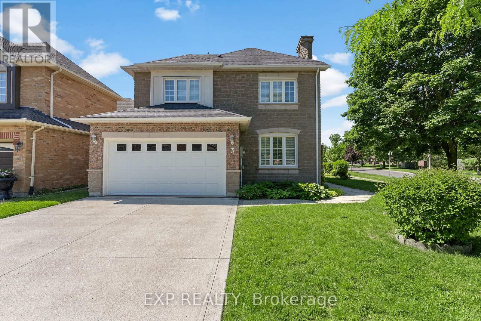 MLS® listing #29861366 for sale located at 3 MADISON COURT E
