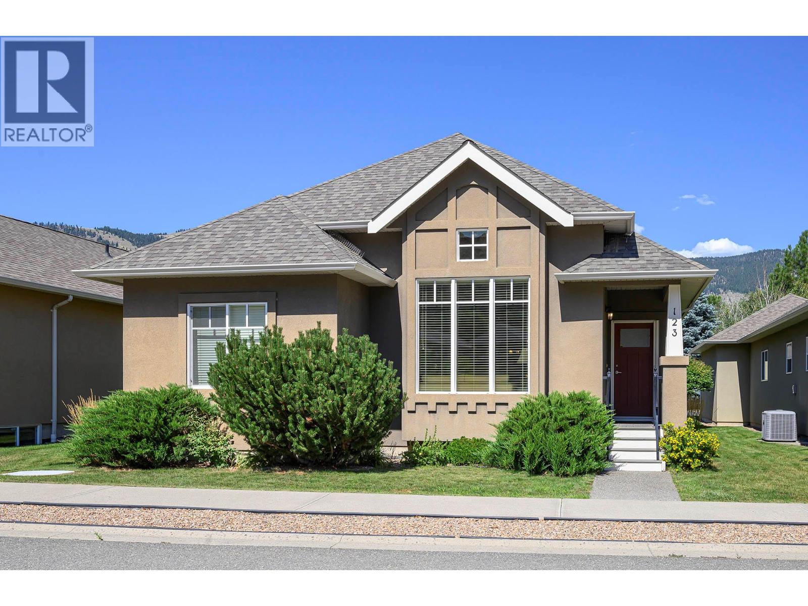 MLS® listing #29861611 for sale located at 2920 Valleyview Drive Unit# 123