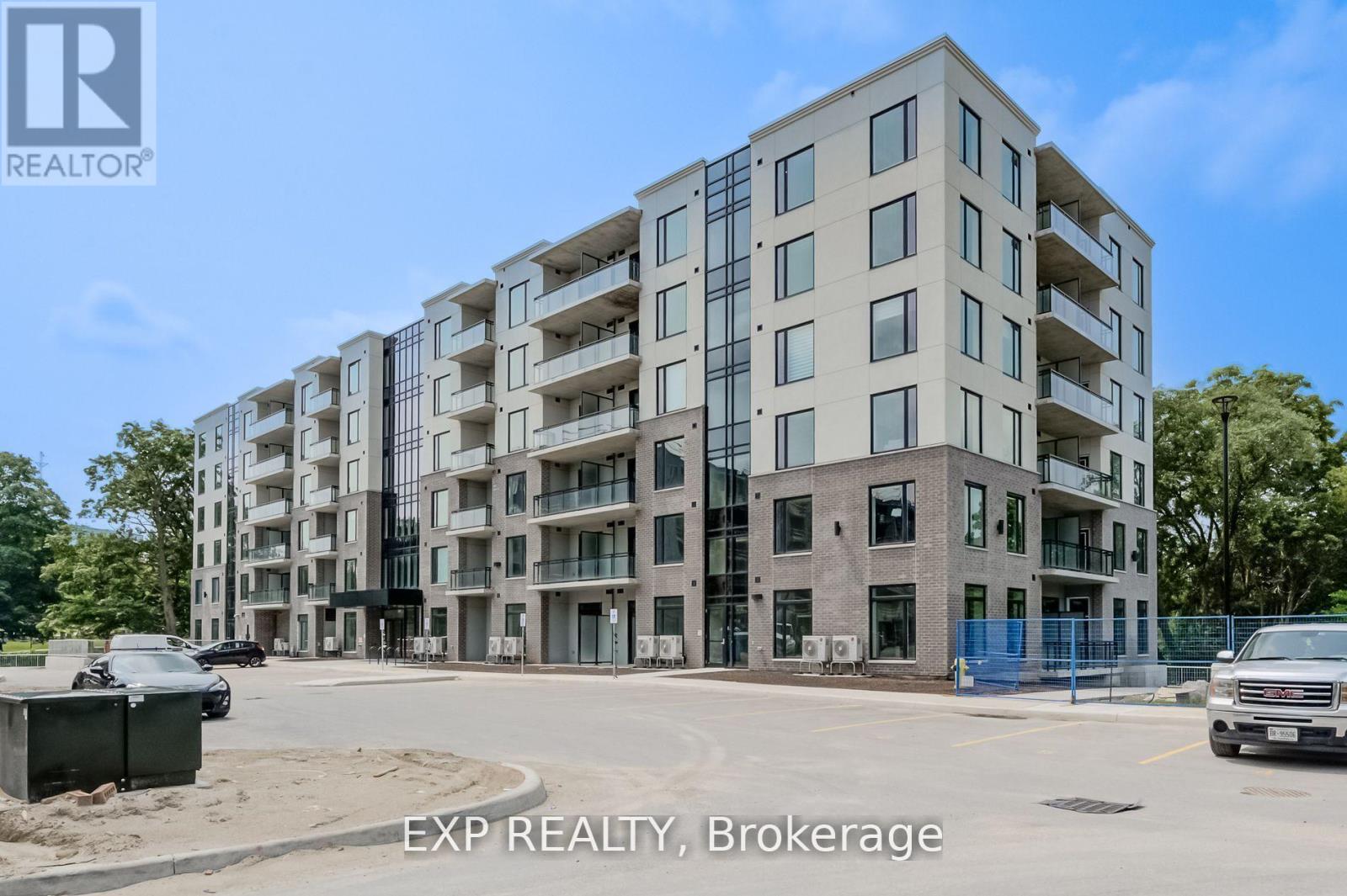 MLS® listing #29863859 for sale located at 516 - 103 ROGER STREET