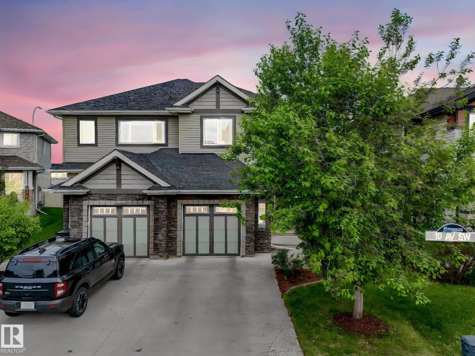 MLS® listing #29865713 for sale located at 16124 10 AV SW
