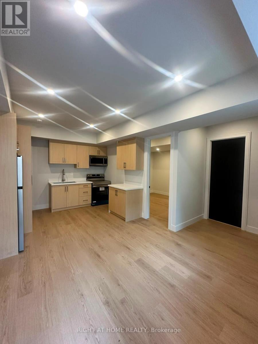 MLS® listing #29866056 for sale located at 855 TENTH STREET