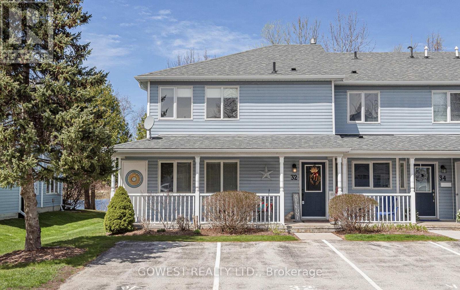 MLS® listing #29866107 for sale located at 32 VALLEYMEDE COURT