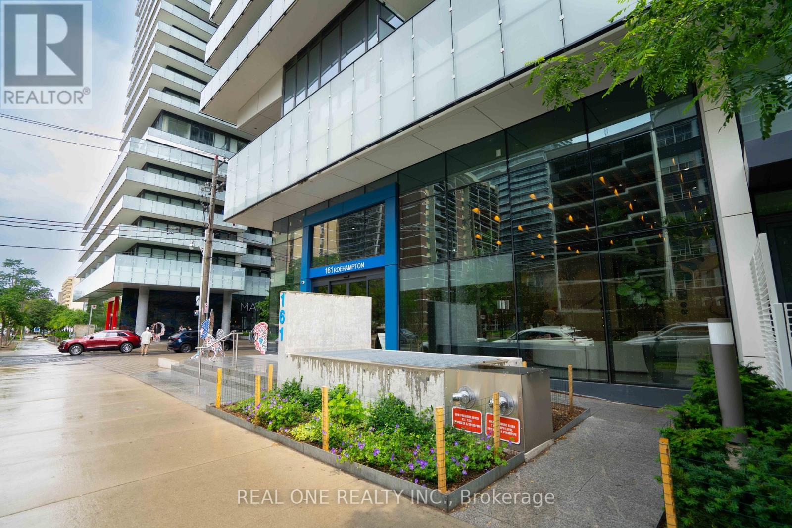MLS® listing #29866400 for sale located at 318 - 161 ROEHAMPTON AVENUE
