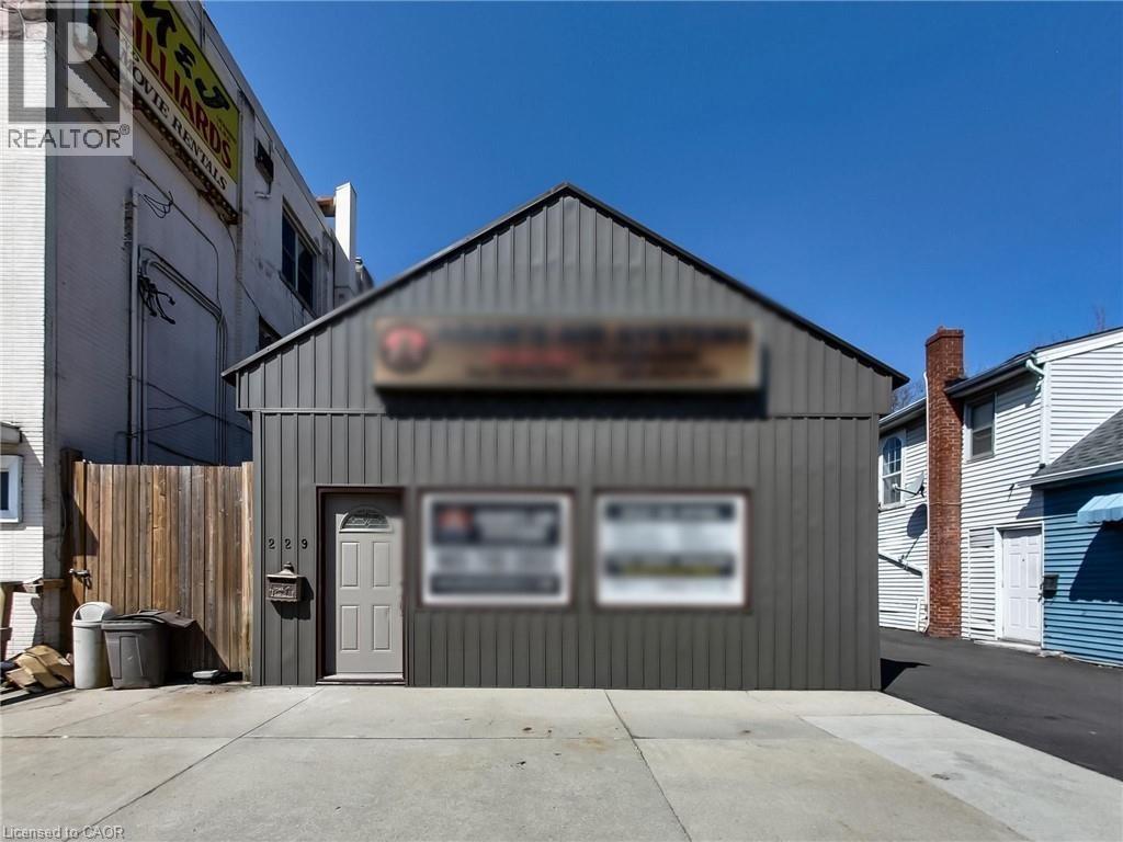 MLS® listing #29866429 for sale located at 229 PARKDALE Avenue N