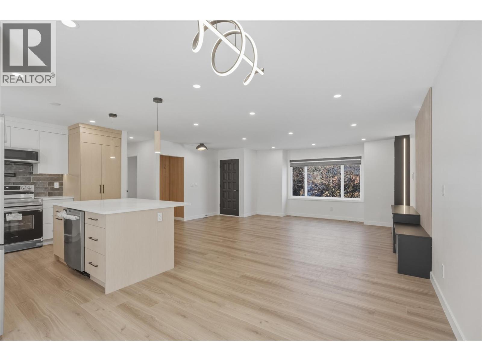 MLS® listing #29866863 for sale located at 1259 Hook Drive