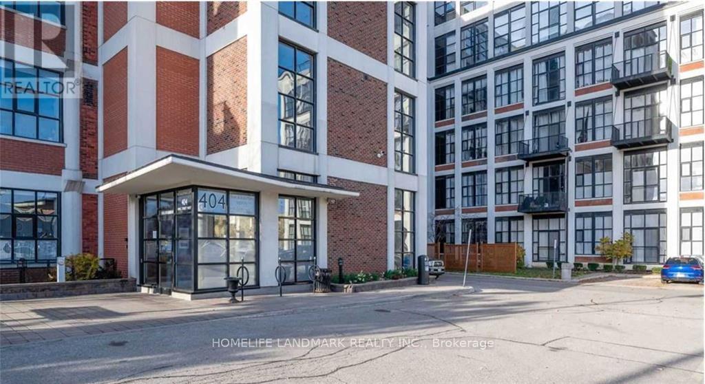 MLS® listing #29866880 for sale located at UNIT 422 - 404 KING STREET W