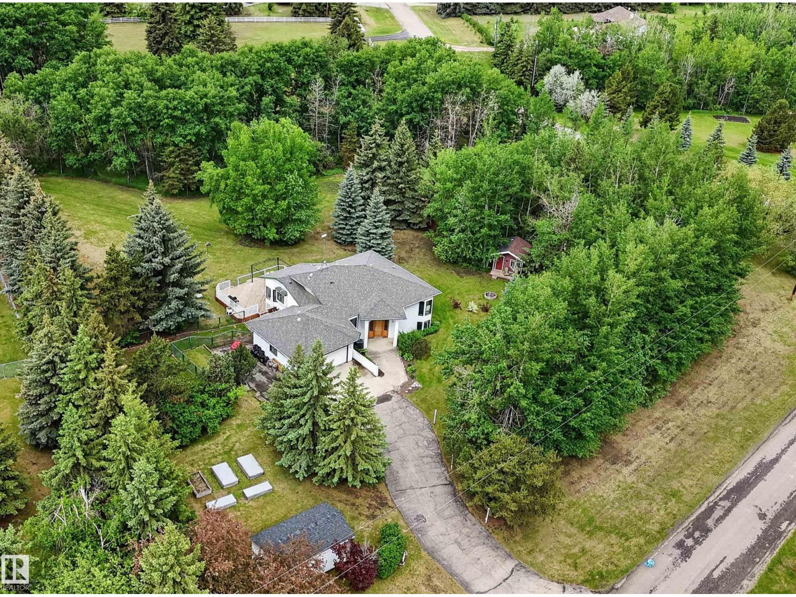 MLS® listing #29867662 for sale located at 11922 226 ST NW