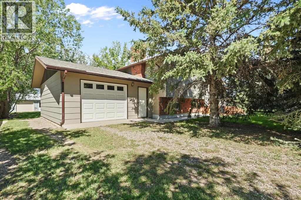 MLS® listing #29868576 for sale located at 216 Bedient Street