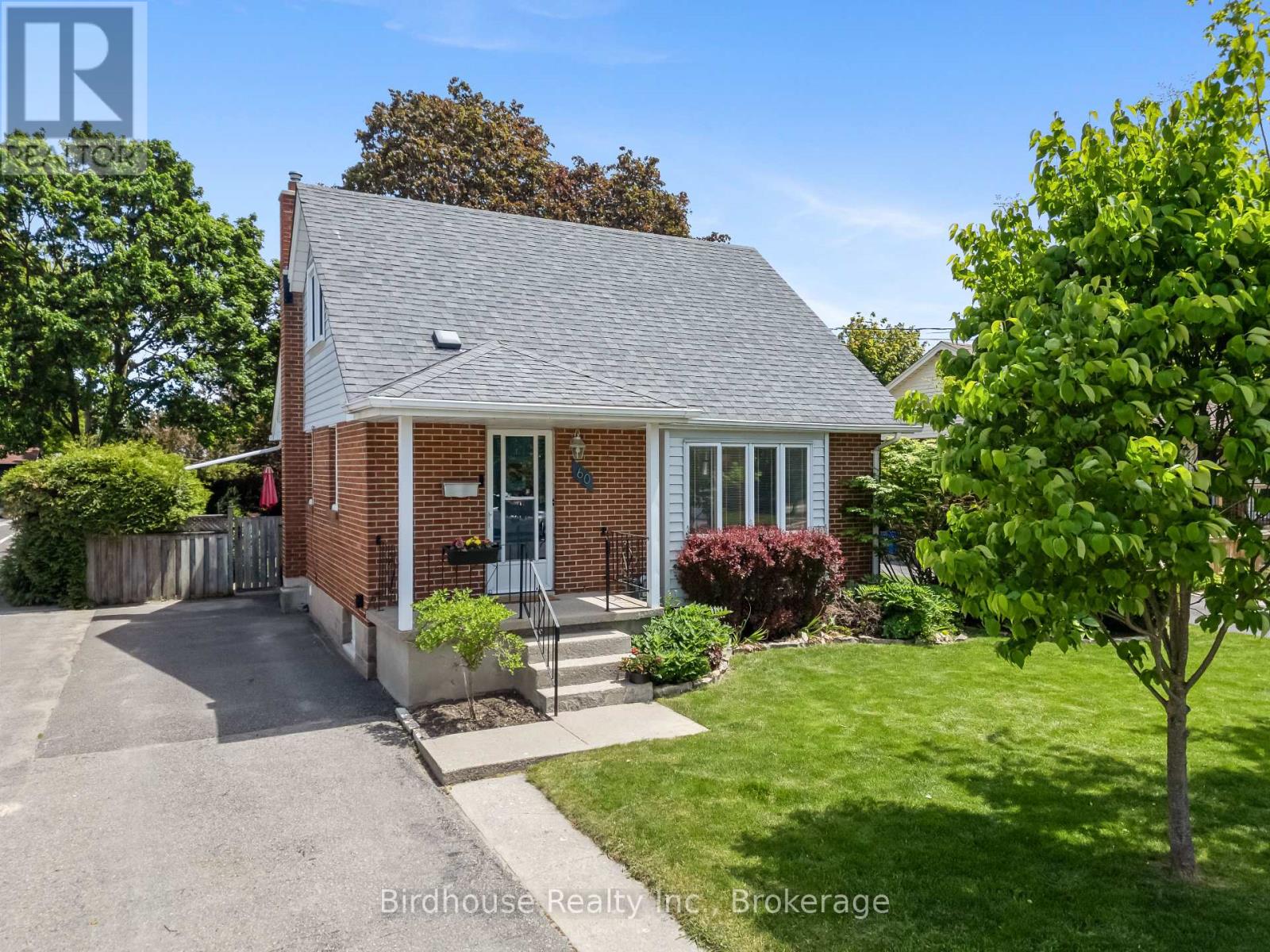 MLS® listing #29868653 for sale located at 60 ST DAVID STREET