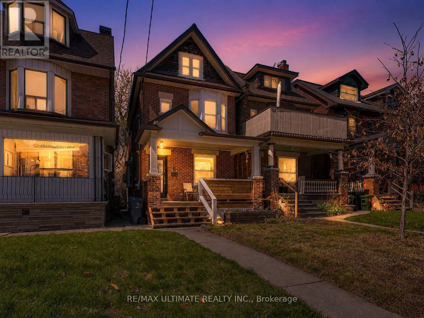 MLS® listing #29869338 for sale located at 24 PAULINE AVENUE