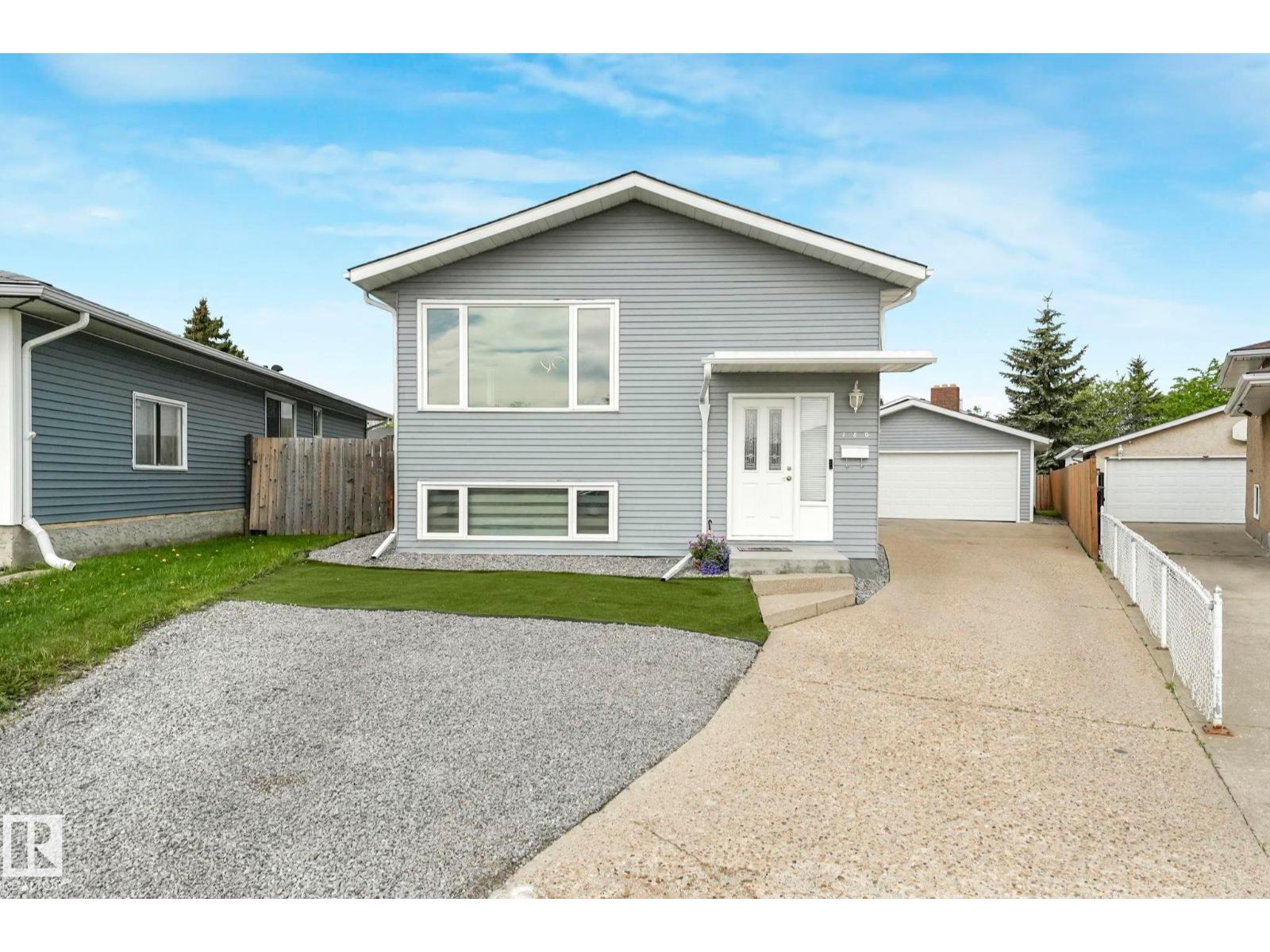 MLS® listing #29869513 for sale located at 180 DUNLUCE RD NW