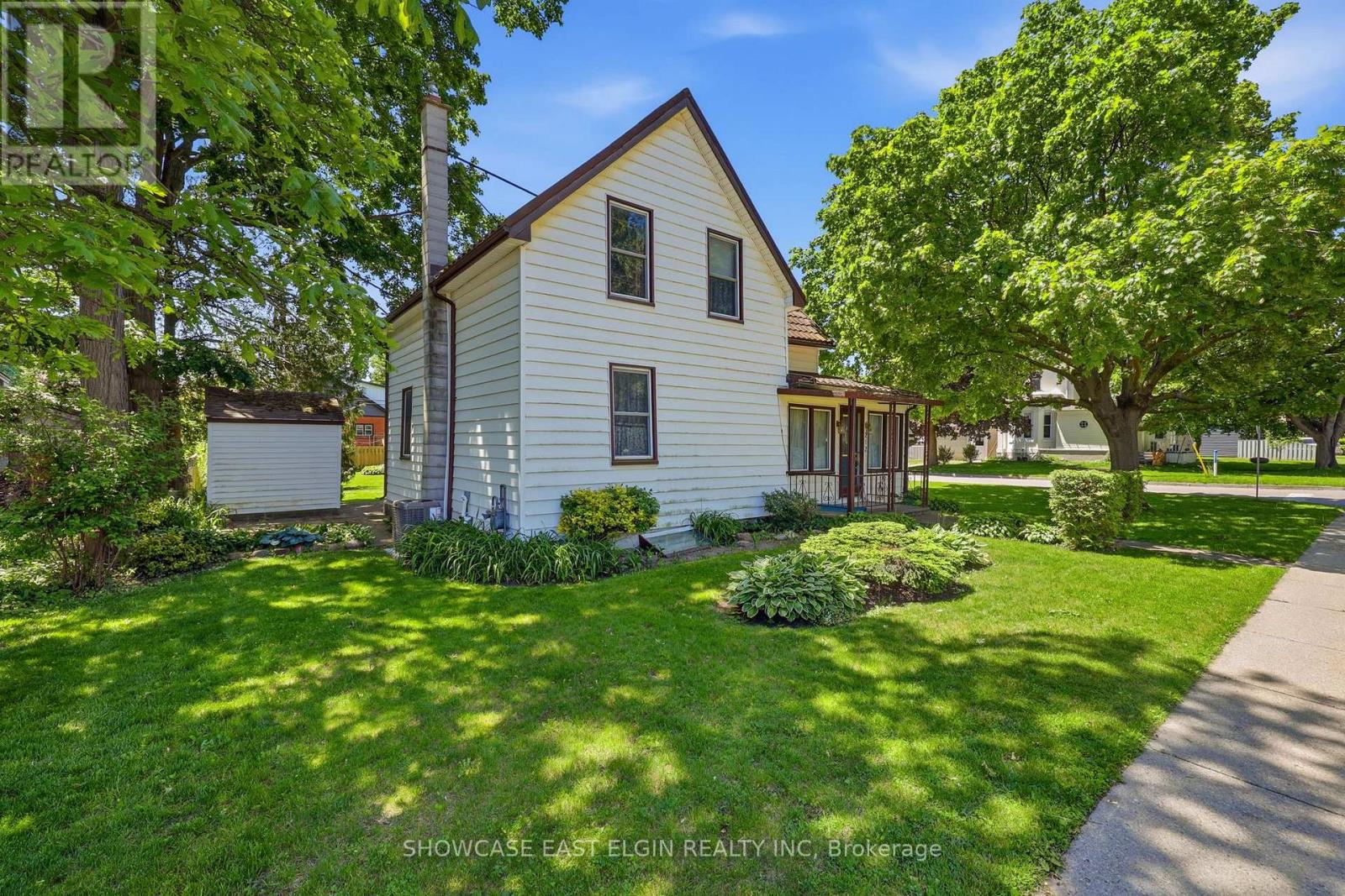 MLS® listing #29871288 for sale located at 212 SYDENHAM STREET E
