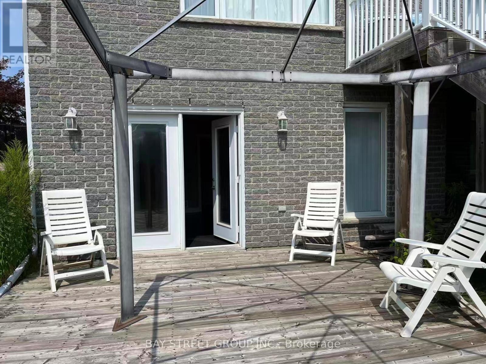 MLS® listing #29871610 for sale located at 578 SPRINGWATER DRIVE W