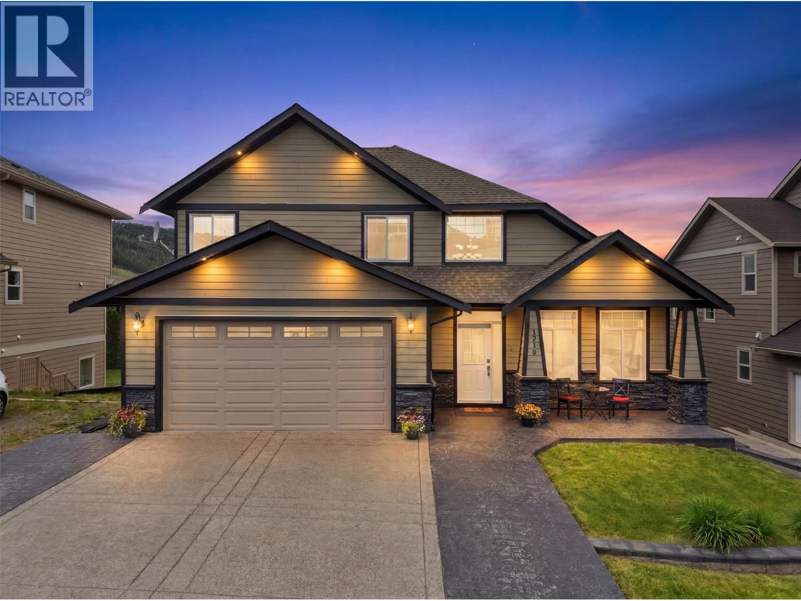 MLS® listing #29871810 for sale located at 1716 FOXTAIL Drive