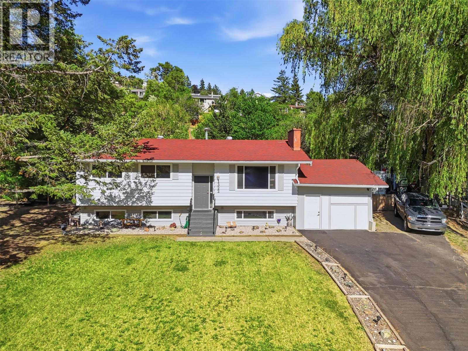 MLS® listing #29871903 for sale located at 1322 Lamar Drive