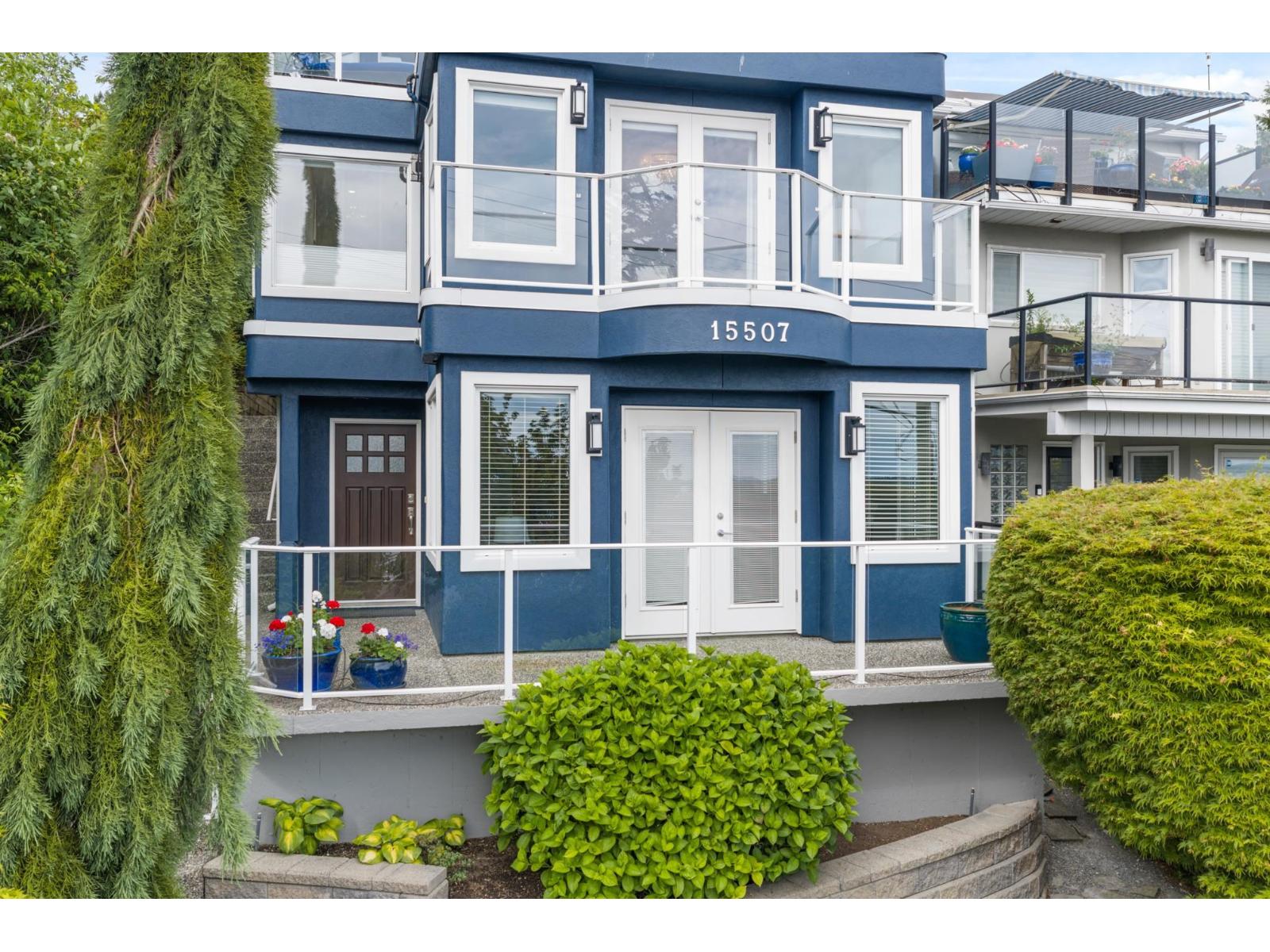MLS® listing #29872661 for sale located at 15507 COLUMBIA AVENUE