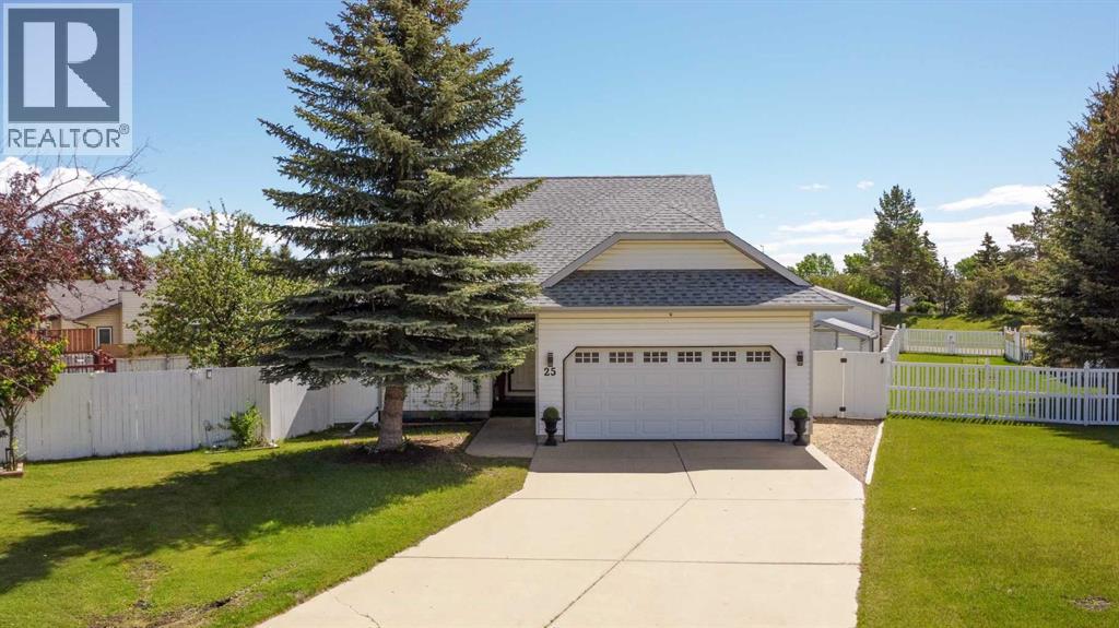 MLS® listing #29874719 for sale located at 25 Kee Close
