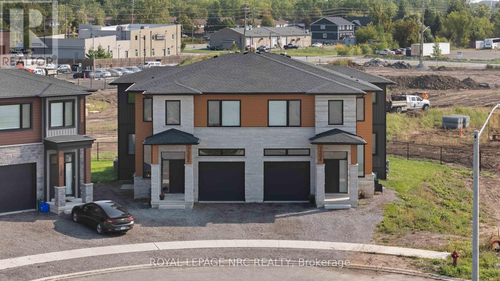 MLS® listing #29874890 for sale located at LOWER - 7394 SPLENDOUR DRIVE