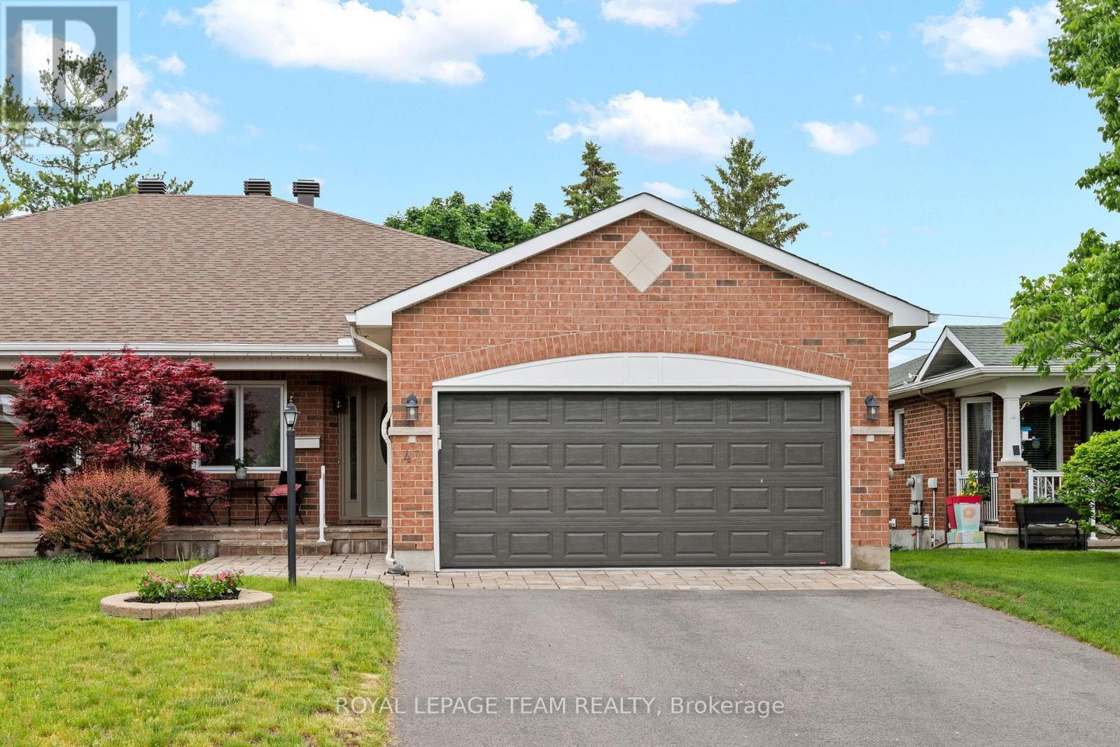 MLS® listing #29875052 for sale located at 47 STOWGRASS CRESCENT
