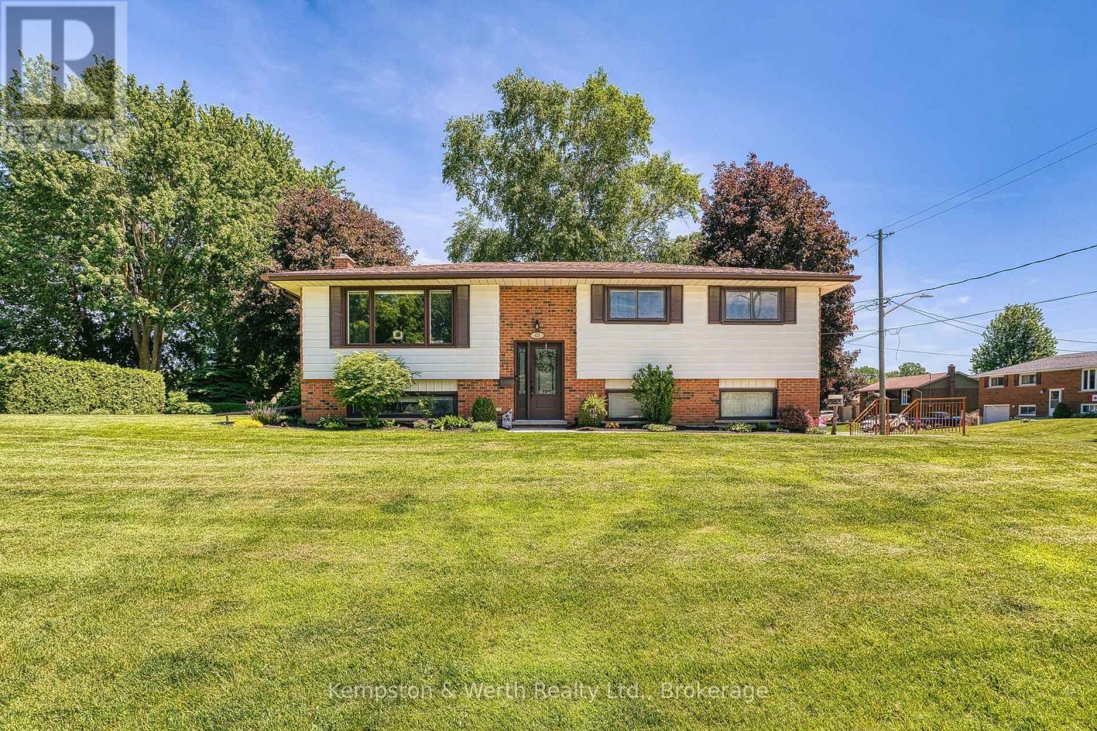 MLS® listing #29875088 for sale located at 428 BOYNE AVENUE