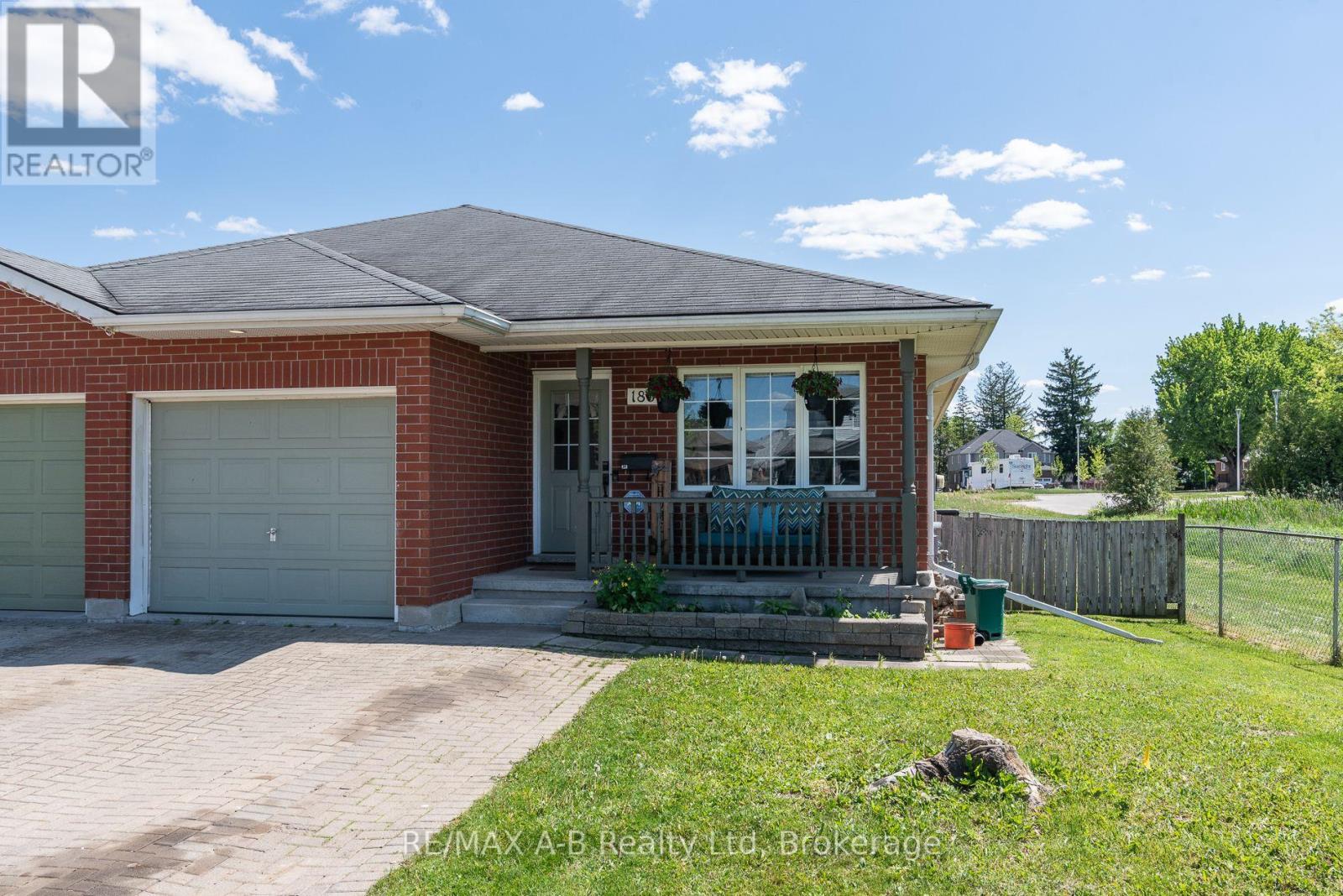 MLS® listing #29875090 for sale located at 180 WESTWOOD AVENUE