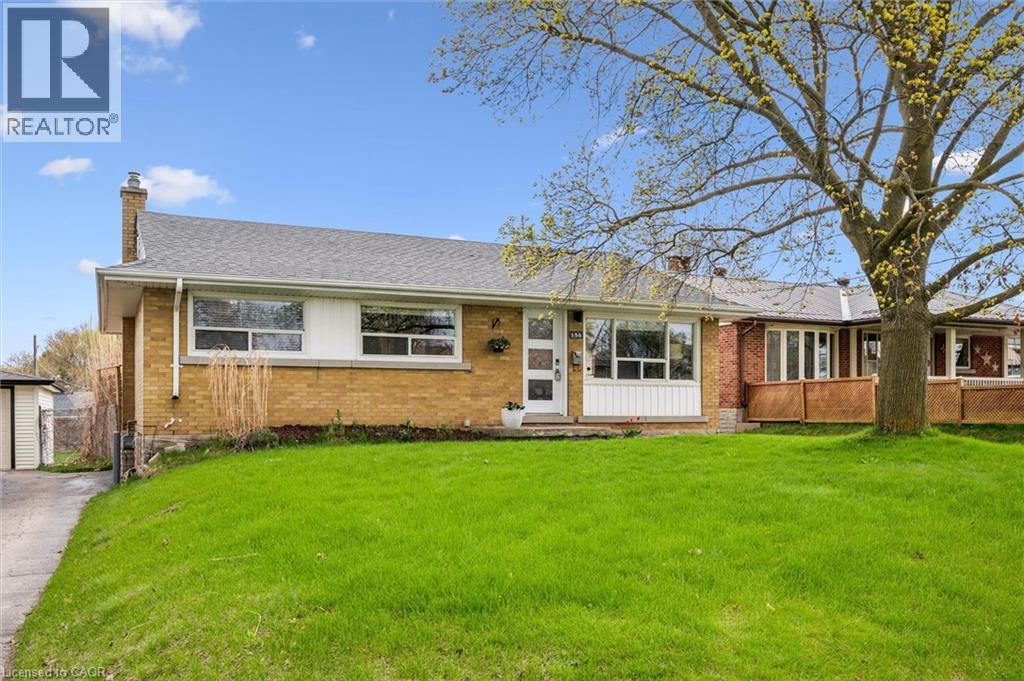 MLS® listing #29875601 for sale located at 154 ORIOLE Street