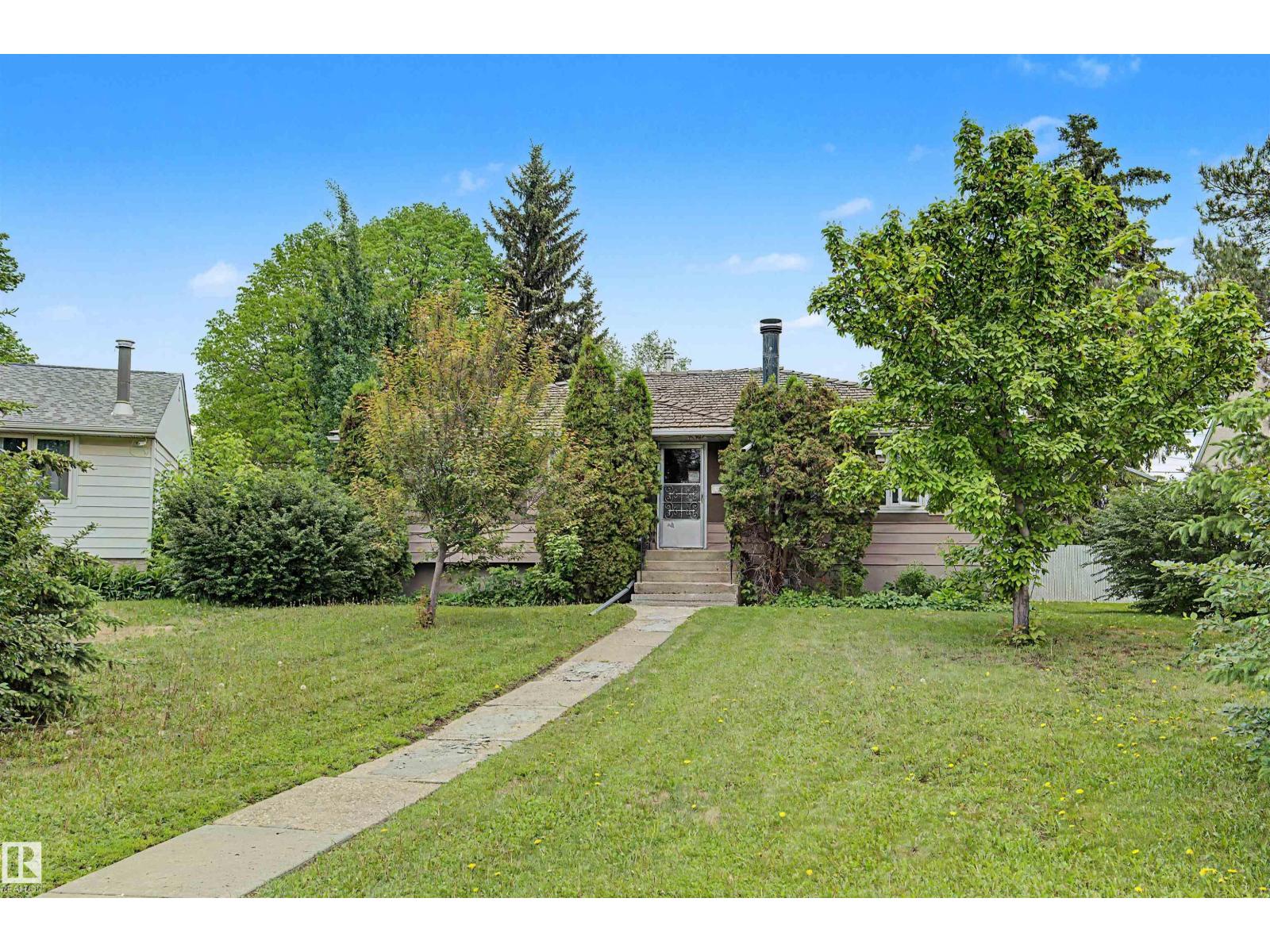 MLS® listing #29875937 for sale located at 10647 147 ST NW