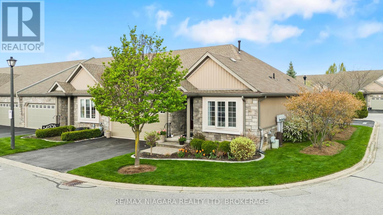 MLS® listing #29876308 for sale located at 34 ROSE GLEN CRESCENT