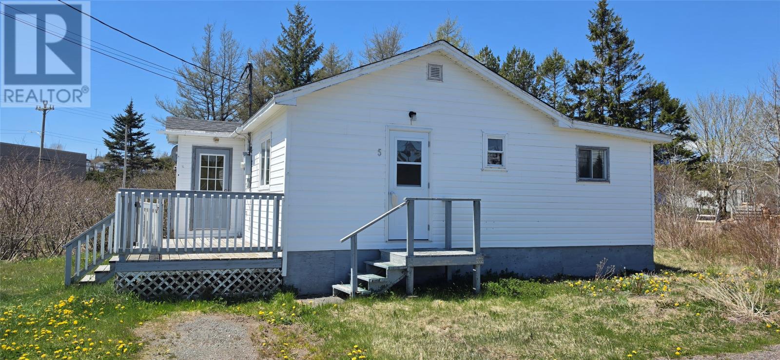 MLS® listing #29877760 for sale located at 5 Park Lane