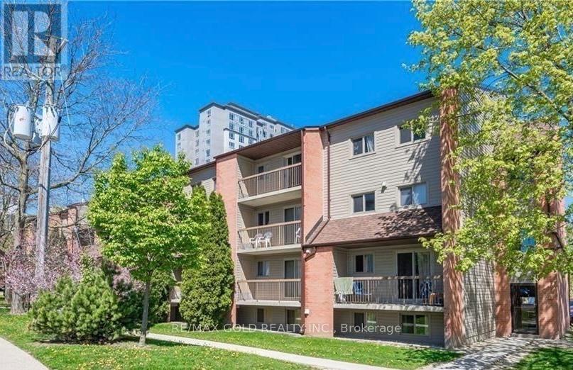MLS® listing #29879149 for sale located at 111 - 30 HICKORY STREET