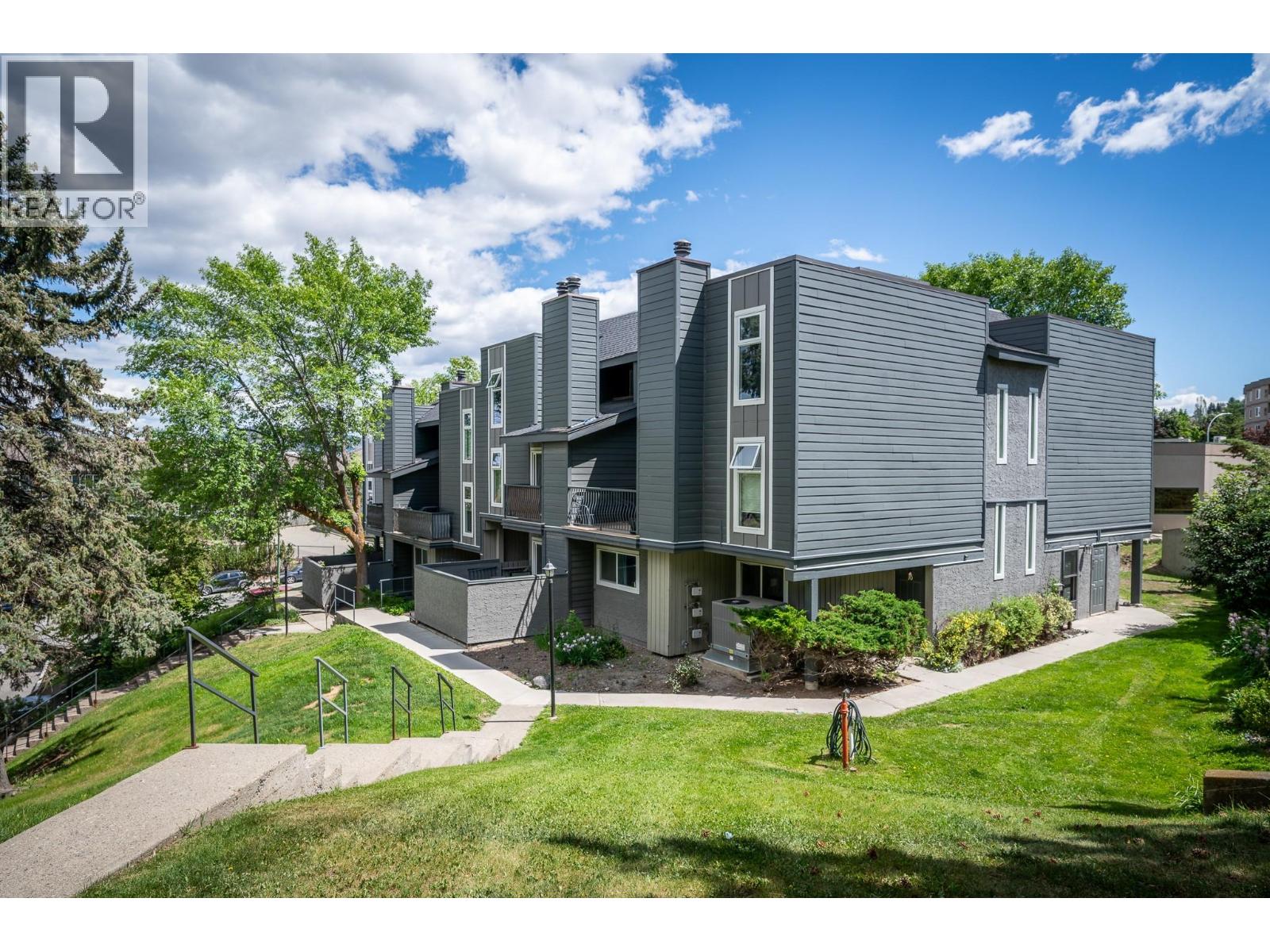 MLS® listing #29879707 for sale located at 1221 Hugh Allan Drive Drive Unit# 11