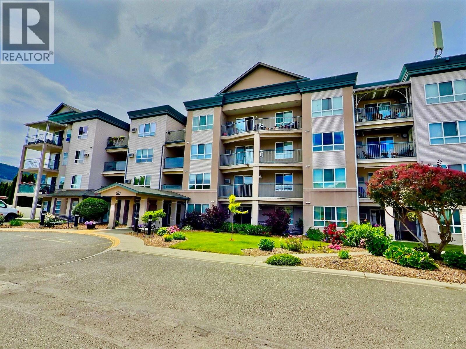 MLS® listing #29879821 for sale located at 860 NICOLANI Drive Unit# 214