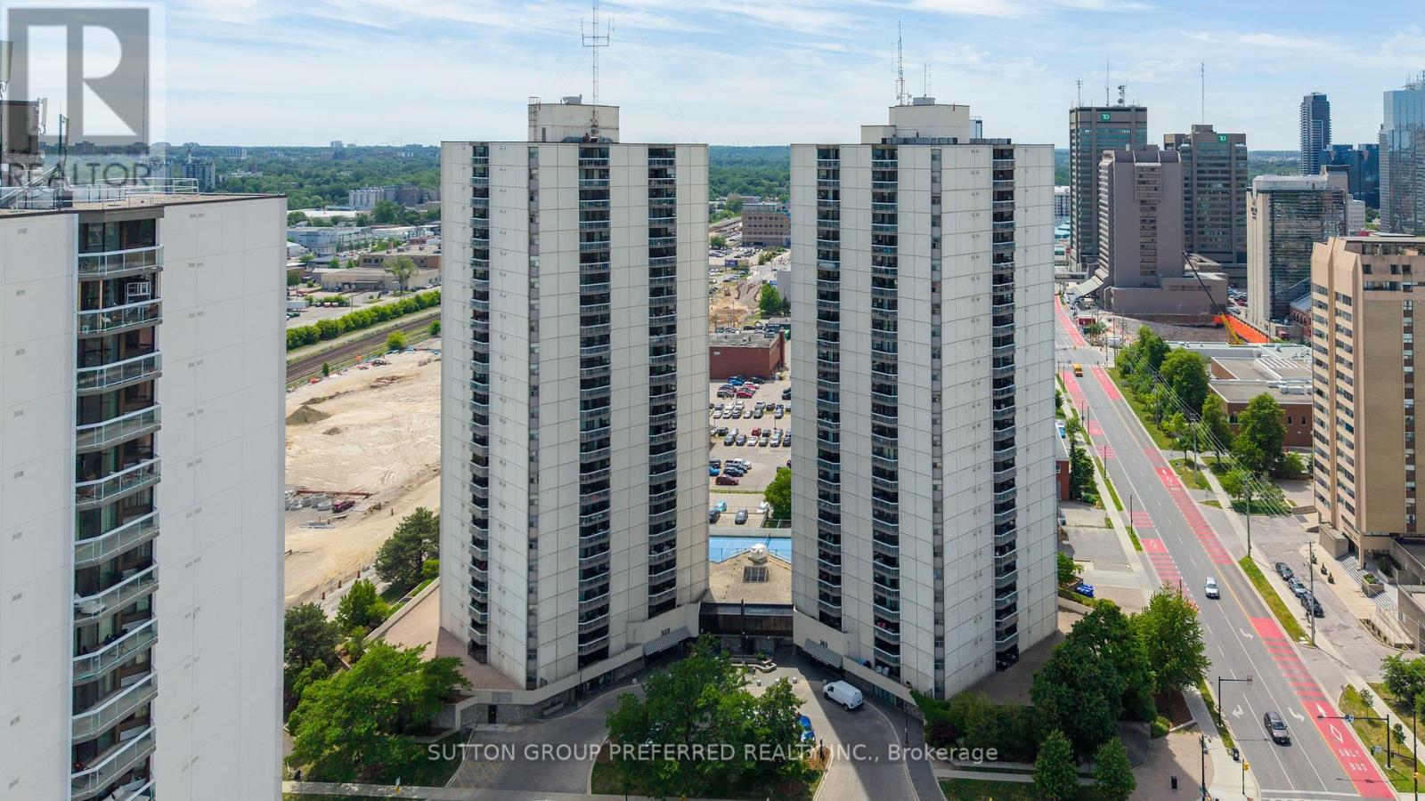 MLS® listing #29880563 for sale located at 704 - 363 COLBORNE STREET