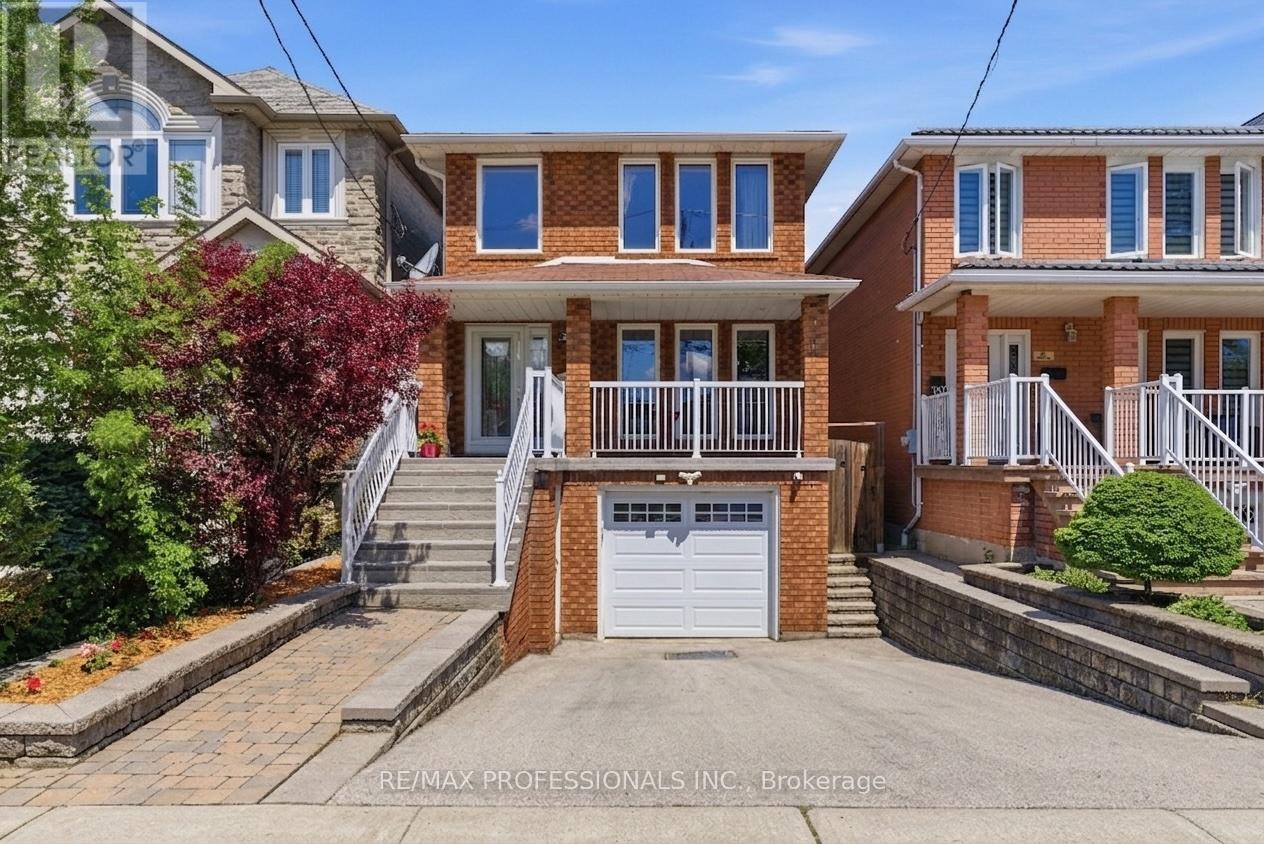 MLS® listing #29880591 for sale located at 84 HARDING AVENUE