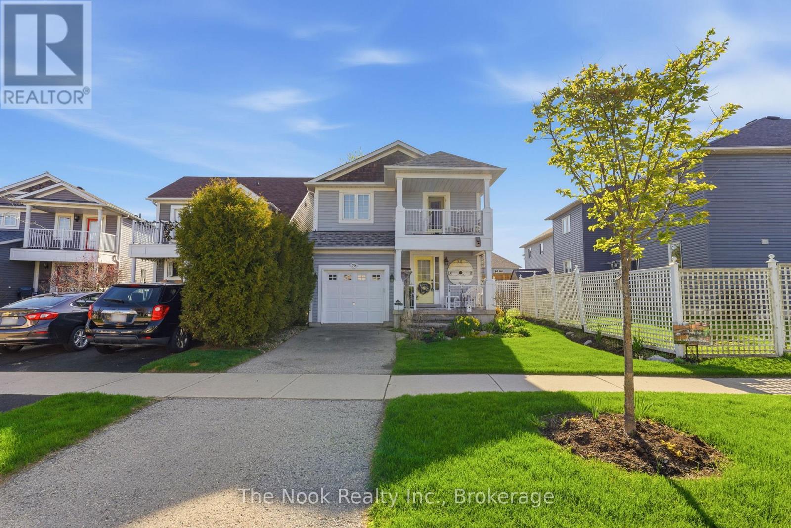 MLS® listing #29880657 for sale located at 70 BEACHAM CRESCENT
